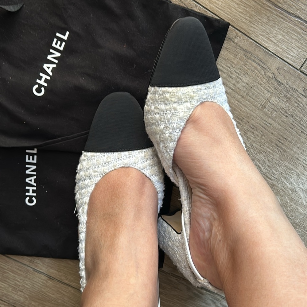 Chanel Tweed Cream/White Black Captoe Slingbacks EU 39C - Picture 14 of 14